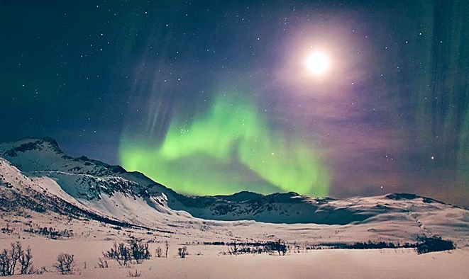 північне сяйво в Лапландії