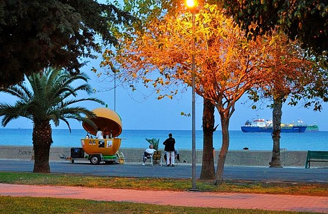 Відпочинок в листопаді за кордоном