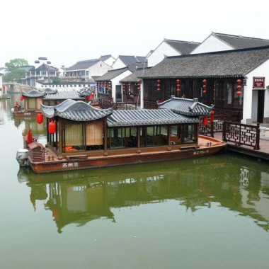 Чудове містечко Тунлі в Китаї, де час ніби зупинився