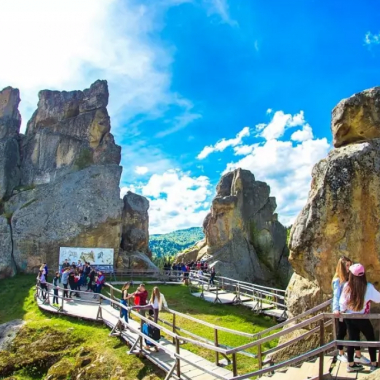 ТОП-10 найкрасивіших місць в Україні, де обов`язково захочеться побувати